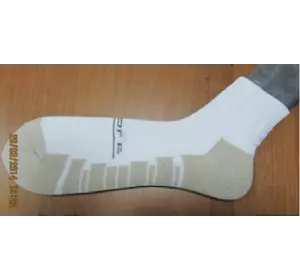 Светлые спортивные мужские носки Светлые спортивные мужские носки